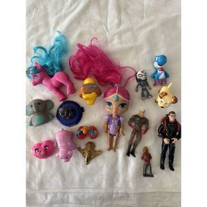 Toy Collectors. Vintage. This One‎ Is For You. All Pieces Shown One Price As Is.